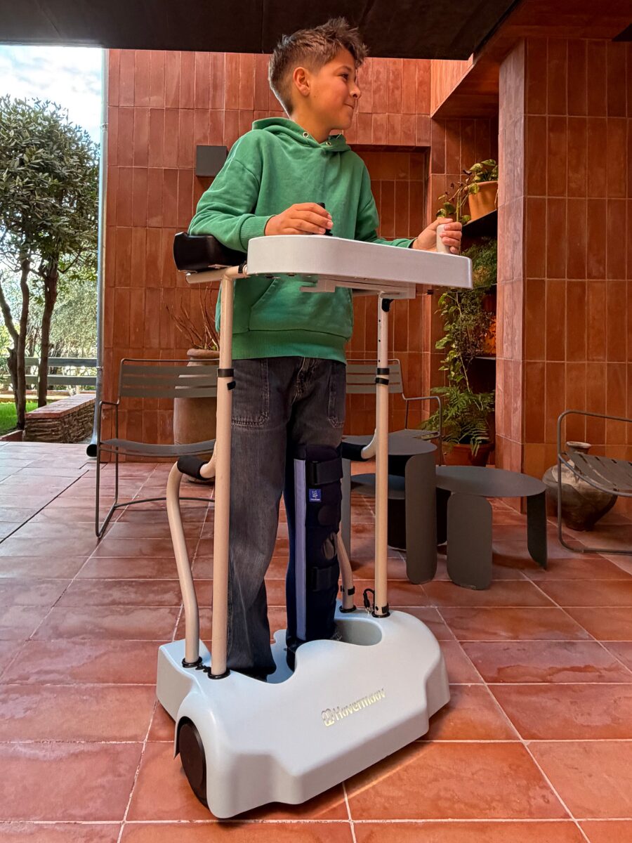 ewalker-verticalisation-deplacement-mobilite-reduite-handicap-hepad-hopital-senior-déambulateur-amv-fauteuil-roulant